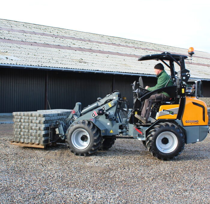 Minilæsser Giant G2500 HD